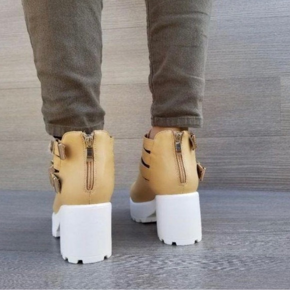 Chunky Platform Cut out Ankle Boot NWT - Picture 3 of 10